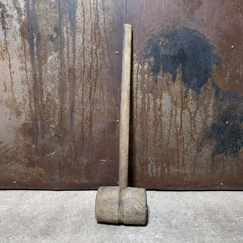 Großer antiker holzhammer - großer,